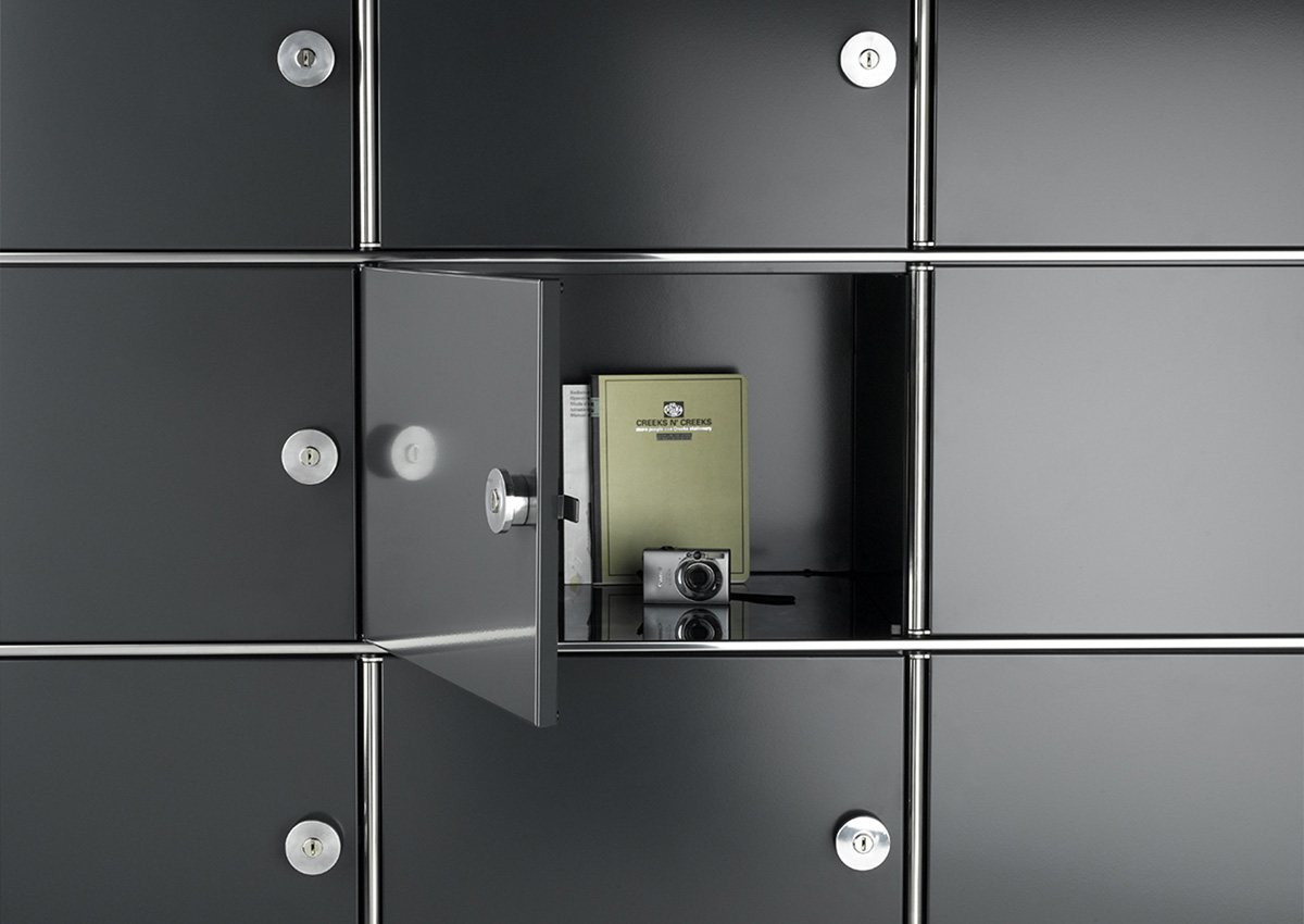 Cacifo INOX-BOX com a porta aberta
