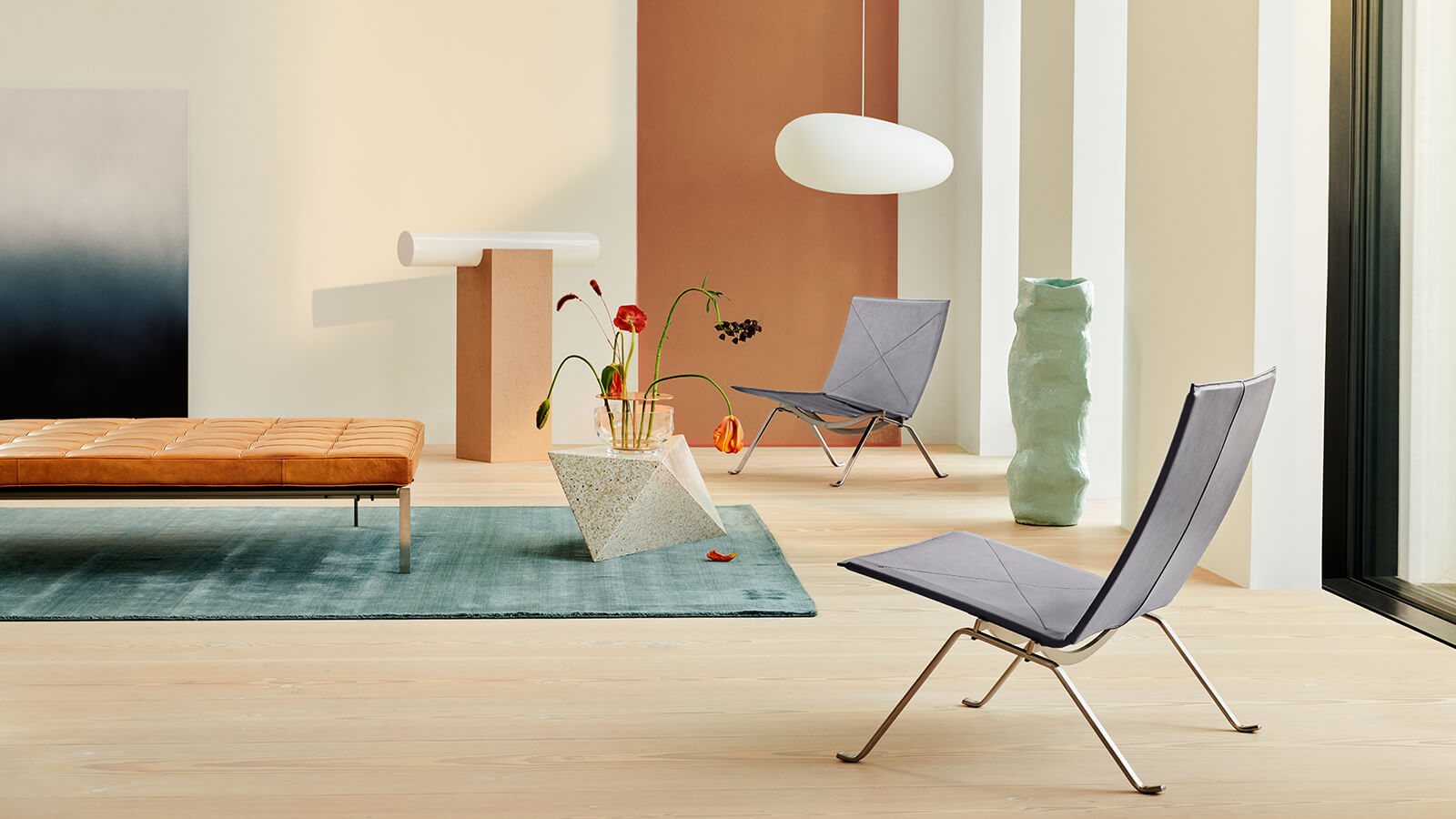 Sala de estar com mobiliário Fritz Hansen